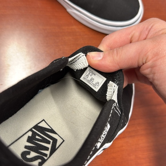 Vans size 6 // 080612 - Picture 3 of 3